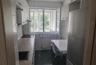 Apartament cu 3 camere decomandat în Berceni - 4