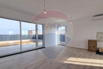 Casă cu 4 camere cu Teren 394 Mp în Tunari - 8