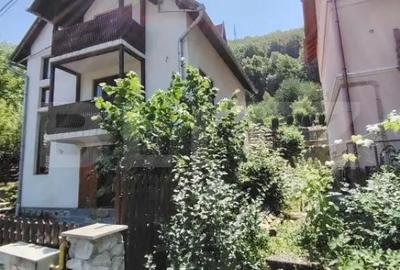 Casă cu 5 camere cu Teren 226 Mp în Sovata - 18