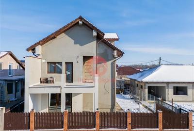 Casă cu 5 camere cu Canalizare în Valu lui Traian - 4