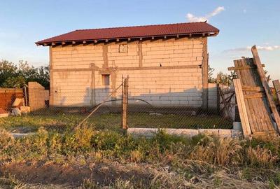 Casă cu Teren 450 Mp în Jimbolia - 1