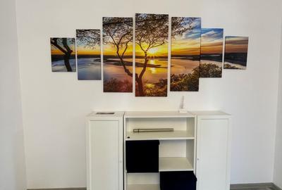 Piata Romana, Metrou, KFC - 3