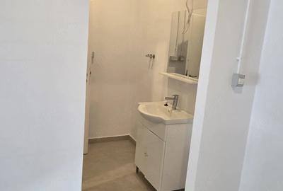 Spațiu comercial, de 83 mp, în Central - 2