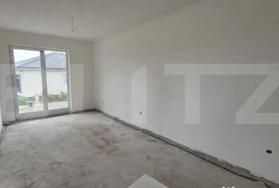 Casă cu 4 camere cu Canalizare în Unirea - 2