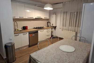 Inchiriez ap. 2 camere, Plopilor, loc parcare, 550 euro - 1