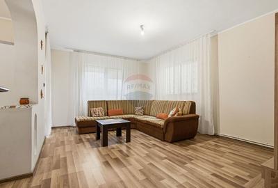 Casa / Vila cu 6 camere de vanzare I Podul Iloaiei - 3