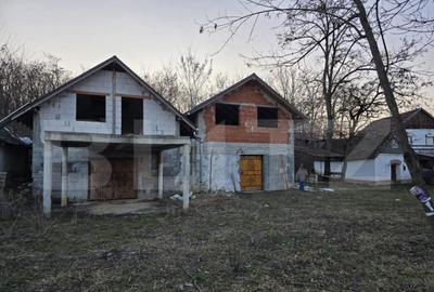 Teren de 79000 mp, în Central - 33