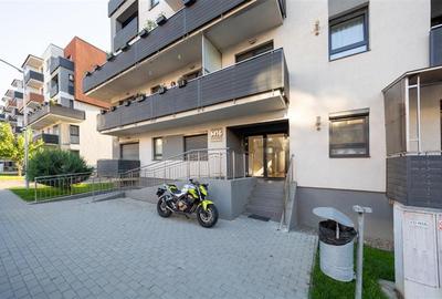 Apartament cu 2 camere decomandat în Tractorul - 17