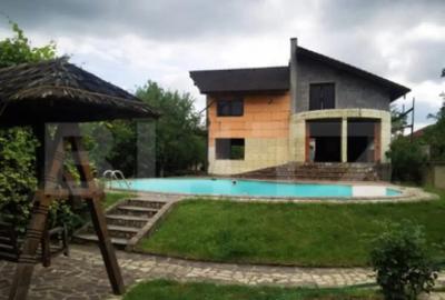 Casă cu 5 camere cu Teren 1900 Mp în Dâmbovița - 2