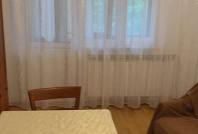 Apartament cu 2 camere decomandat în Piața Centrală - 3