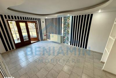 Spațiu comercial, de 52 mp, în Central - 4