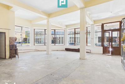 Spațiu comercial, de 269 mp, în Central - 14