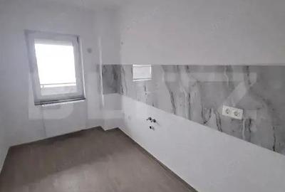 Apartament cu 2 camere decomandat în Tractorul - 1