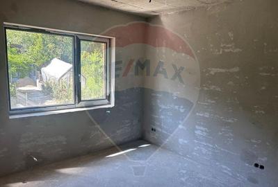 VILA NOUA DE VANZARE in zona Parcul Mare (Regina Maria) - 8