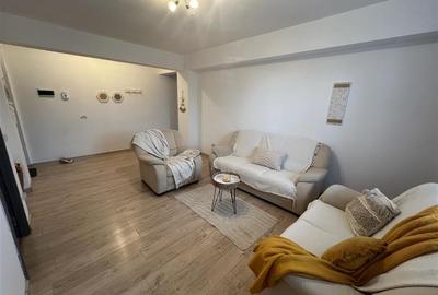 Apartament cu 2 camere decomandat, mobilat în Sud