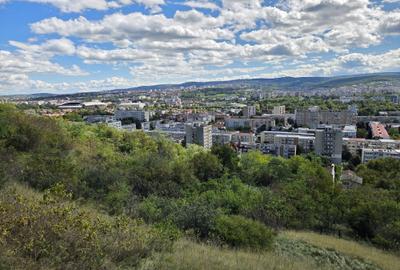 De vânzare – Apartament cu teren generos în cartierul Grigorescu, strada Donath - 15
