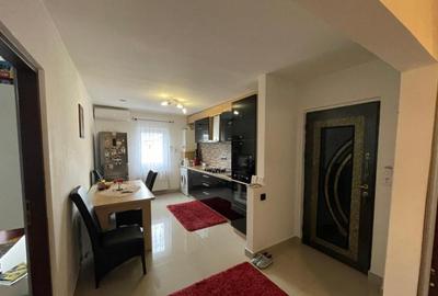 Apartament de vanzare cu 3 camere, 69 mp, zona Salajanca - 1