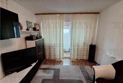 Apartament cu 4 camere decomandat în Viziru 3 - 4