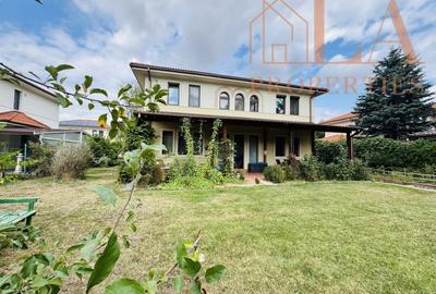 Casă individuală cu 4 camere cu Canalizare în Domnești