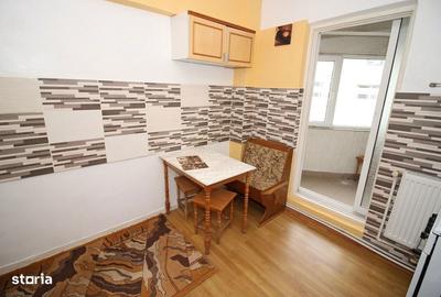 Apartament cu 2 camere decomandat în Energiei - 9