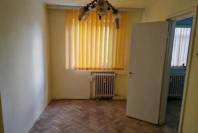 Apartament cu 2 camere nedecomandat în Groapa - 13