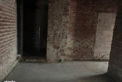 Casă cu Canalizare în Moșilor - 2