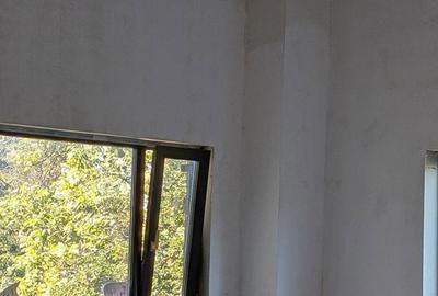 Spațiu comercial, de 800 mp, în Central - 13