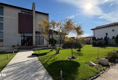 Spațiu comercial, de 900 mp, în Central - 8