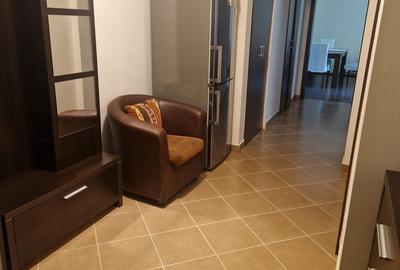Apartament cu 3 camere decomandat în Micro 5 - 3