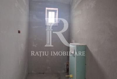 Casă cu 4 camere cu Teren 844 Mp în Nufărul - 10