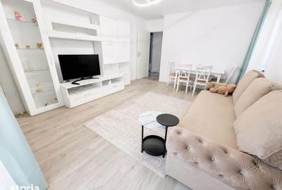 Apartament cu 2 camere decomandat în Tractorul