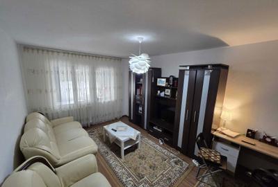 Apartament cu 2 camere decomandat în Bora - 8