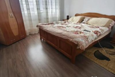 Apartament cu 2 camere decomandat în Siret - 1