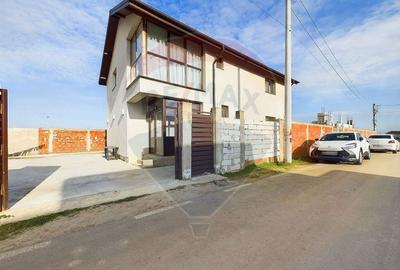 Casă individuală cu 5 camere în Dragomirești-Vale