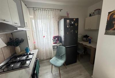Apartament decomandat 3 camere balcon pivnita zona Vasile Aaron - 16