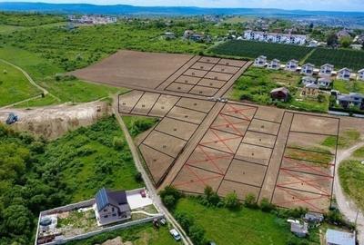 Teren Construcții intravilan de 444 mp, în Central - 1