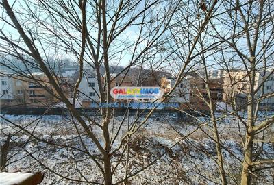 Apartament cu 2 camere semidecomandat, mobilat în Băneasa