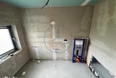 Casă cu 4 camere cu Teren 500 Mp în Unirea - 15