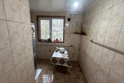 Titan Ozana 4 Camere Etaj 2 Bloc 1974 Reabilitat 2 Grupuri Sanitare 15Min Metrou - 9