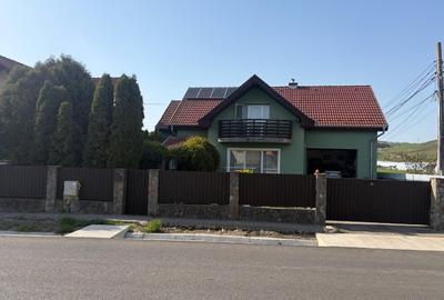 Casă individuală cu 5 camere cu Canalizare în Curteni - 1