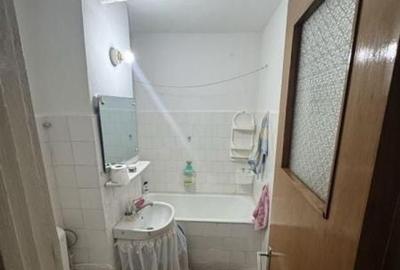 APARTAMENT 3 CAMERE SEMIDECOMANDAT ZONA BOEMA