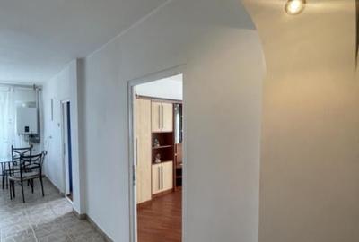 Apartament de vanzare, cu 2 camere, 45 mp, etaj 7, zona ultr - 9