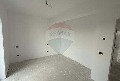 Casă individuală cu 4 camere cu Teren 330 Mp în Obor - 9