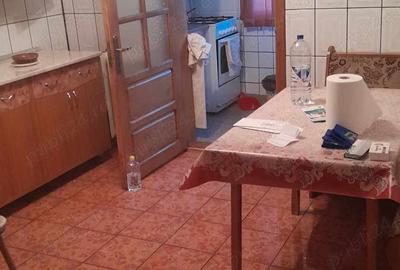 Vand apartament 2 camere Vand apartament 2 camere - 1