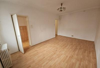 Garsonieră 33 – Câmpia Libertății | Metrou Piata muncii/ sector 3 - 2