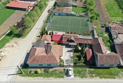 Casă cu Teren 1800 Mp în Petreu - 10