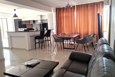 Penthouse cu 3 camere decomandat, mobilat în Elisabetin - 2