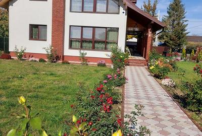 Casa moderna 180 mp amprenta la sol - 10