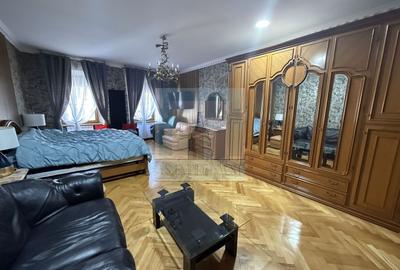 Garsoniera mobilata/utilata, parcare privata-zona Centrul Istoric - 1