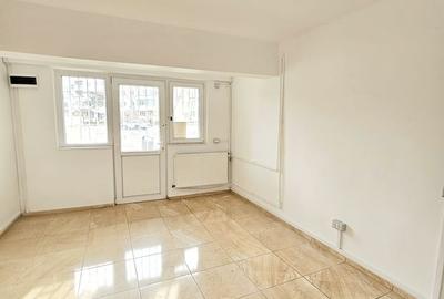 Spațiu comercial, de 75 mp, în Casa de Cultură - 3